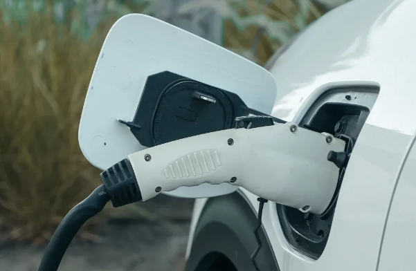 Сколько времени нужно, чтобы зарядить Tesla?